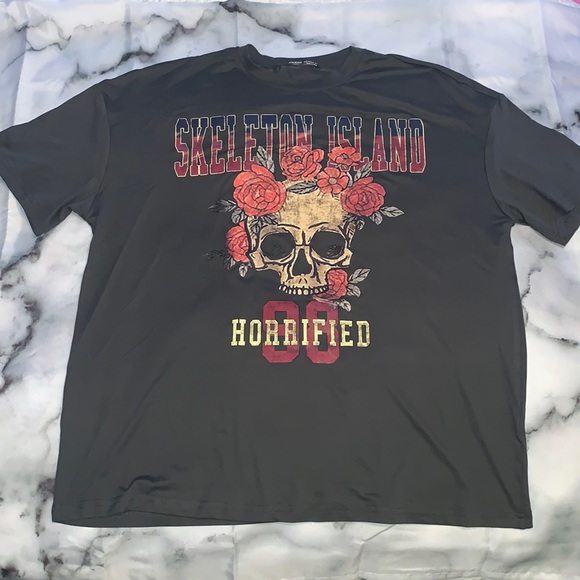 Skeleton Island Oversized Super Soft Gray T-Shirt - Picture 4 of 13